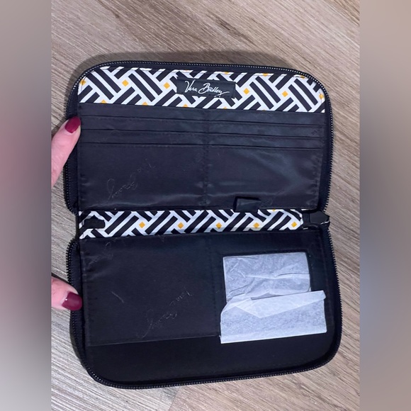 Vera Bradley RFID Quilted Accordion Wallet in Black - Picture 4 of 5